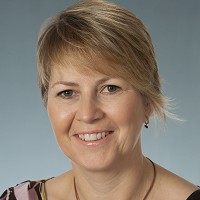 caroline petrie