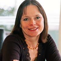 Suzanne Yates