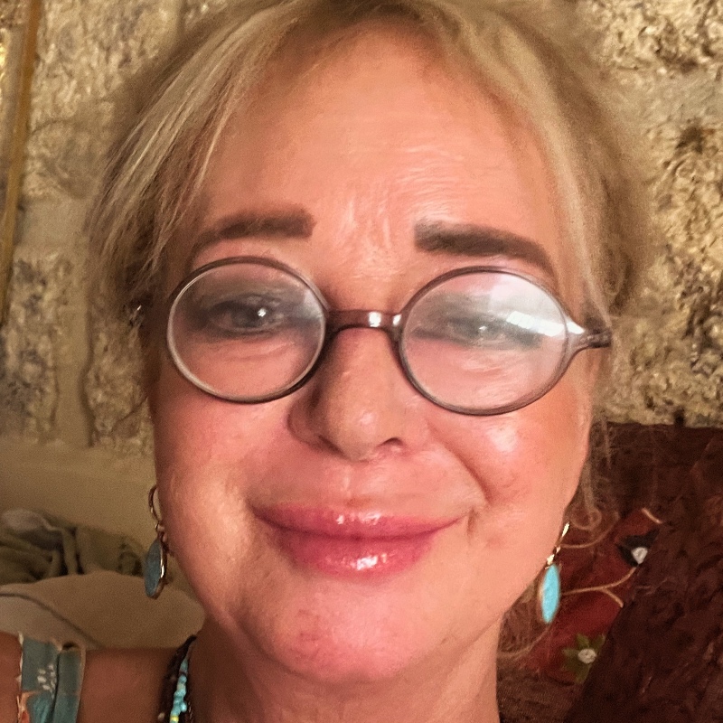 Lindsay Hamilton