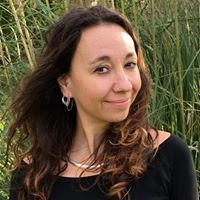 Lindsay Hughes Therapist