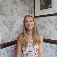 Claire Eynon Therapist