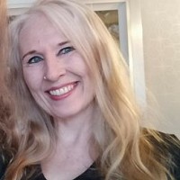 Julia Kapherr Therapist