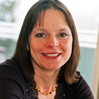 Suzanne Yates Therapist